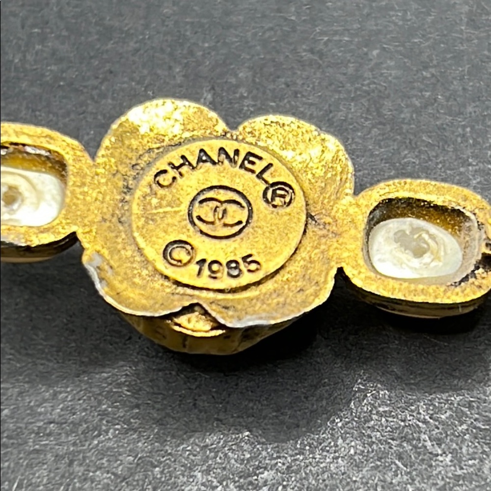 RARE COLOR Chanel 1985 gripoix glass brooch - Picture 11 of 11